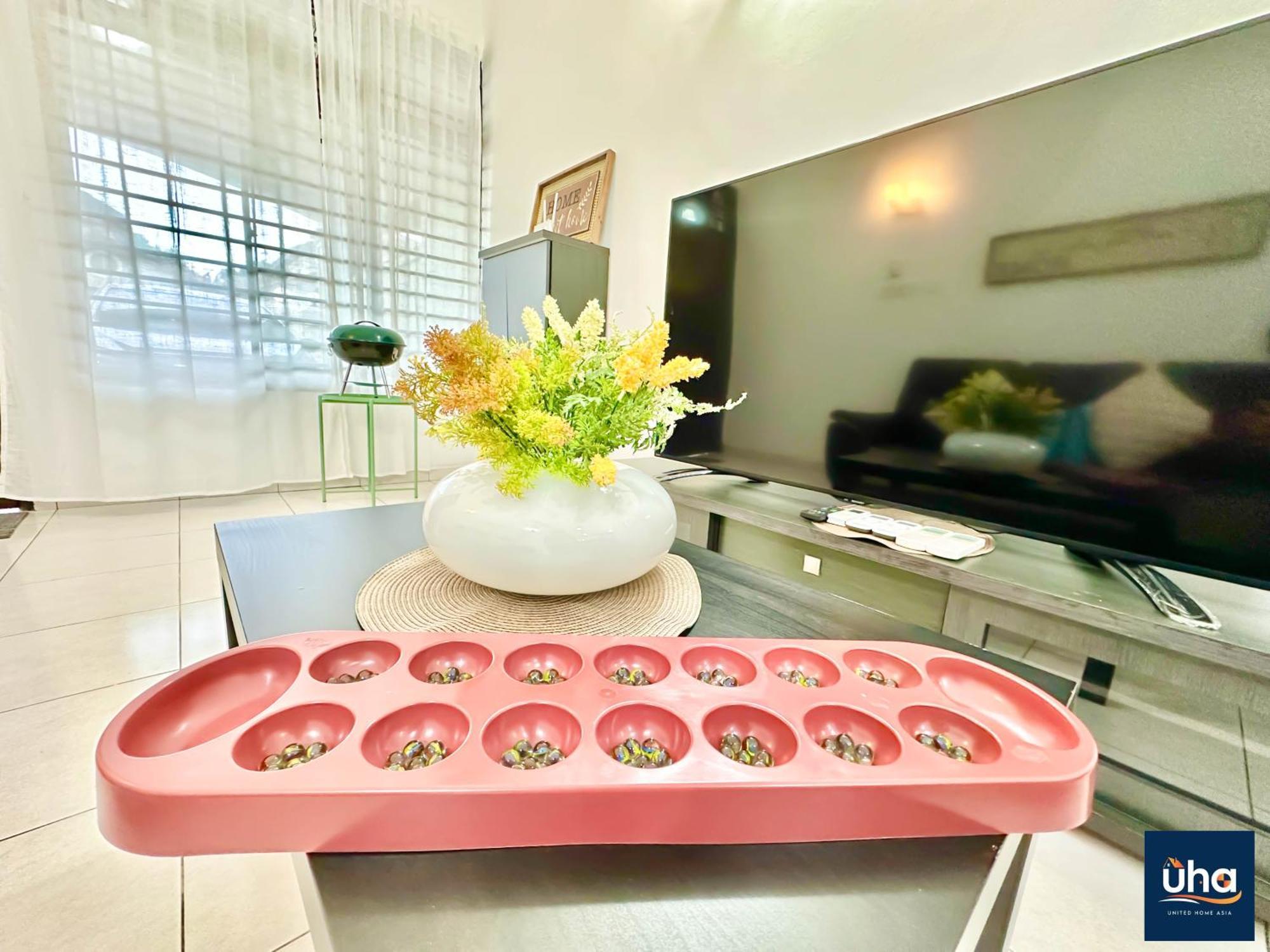 Holiday home Boho Bliss. Taman Molek @ 4 Bed,2 Bath Near Jusco Tebrau Johor Bahru